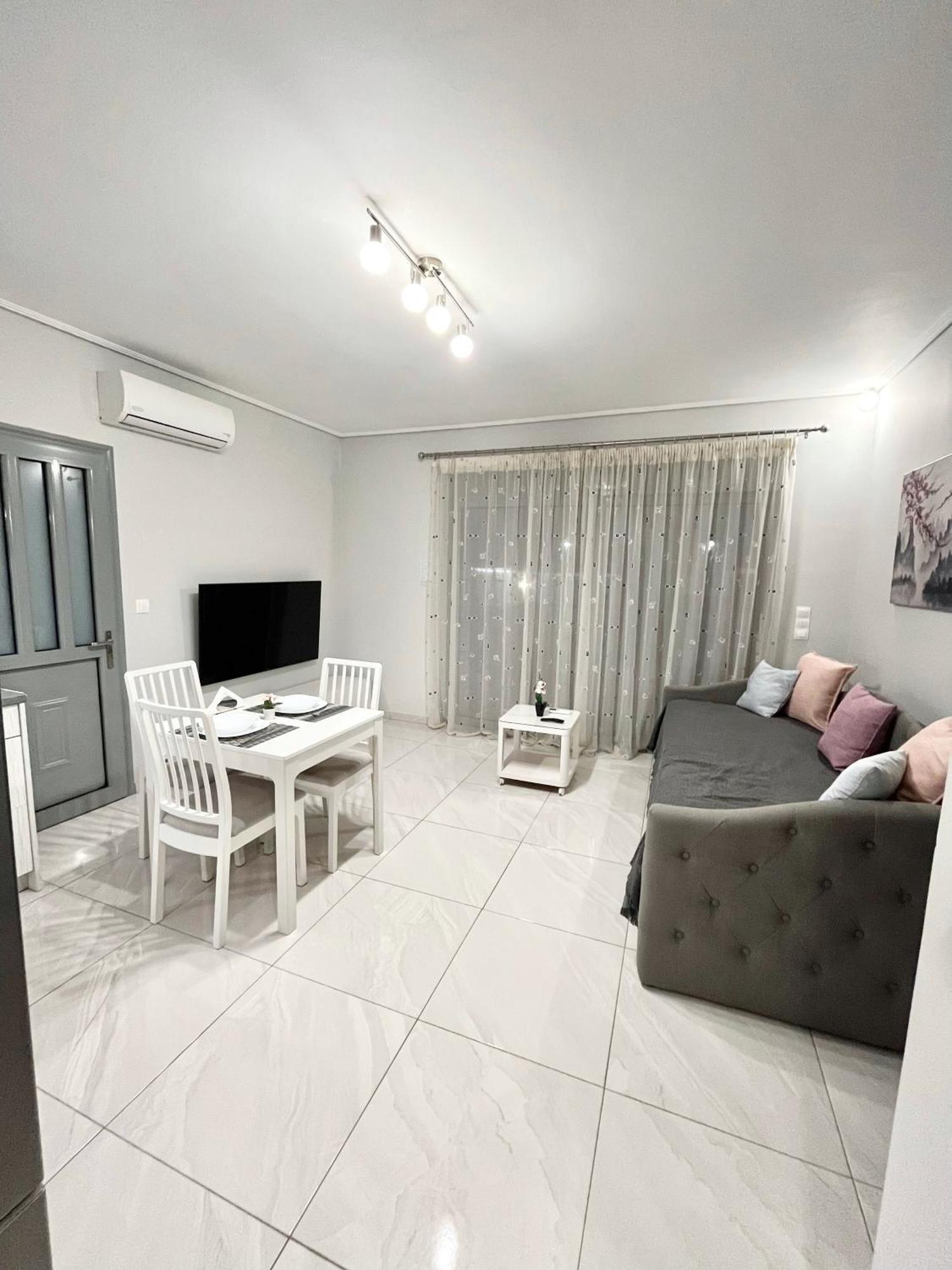 Blueline Apartment 3 Loutraki  Exterior photo